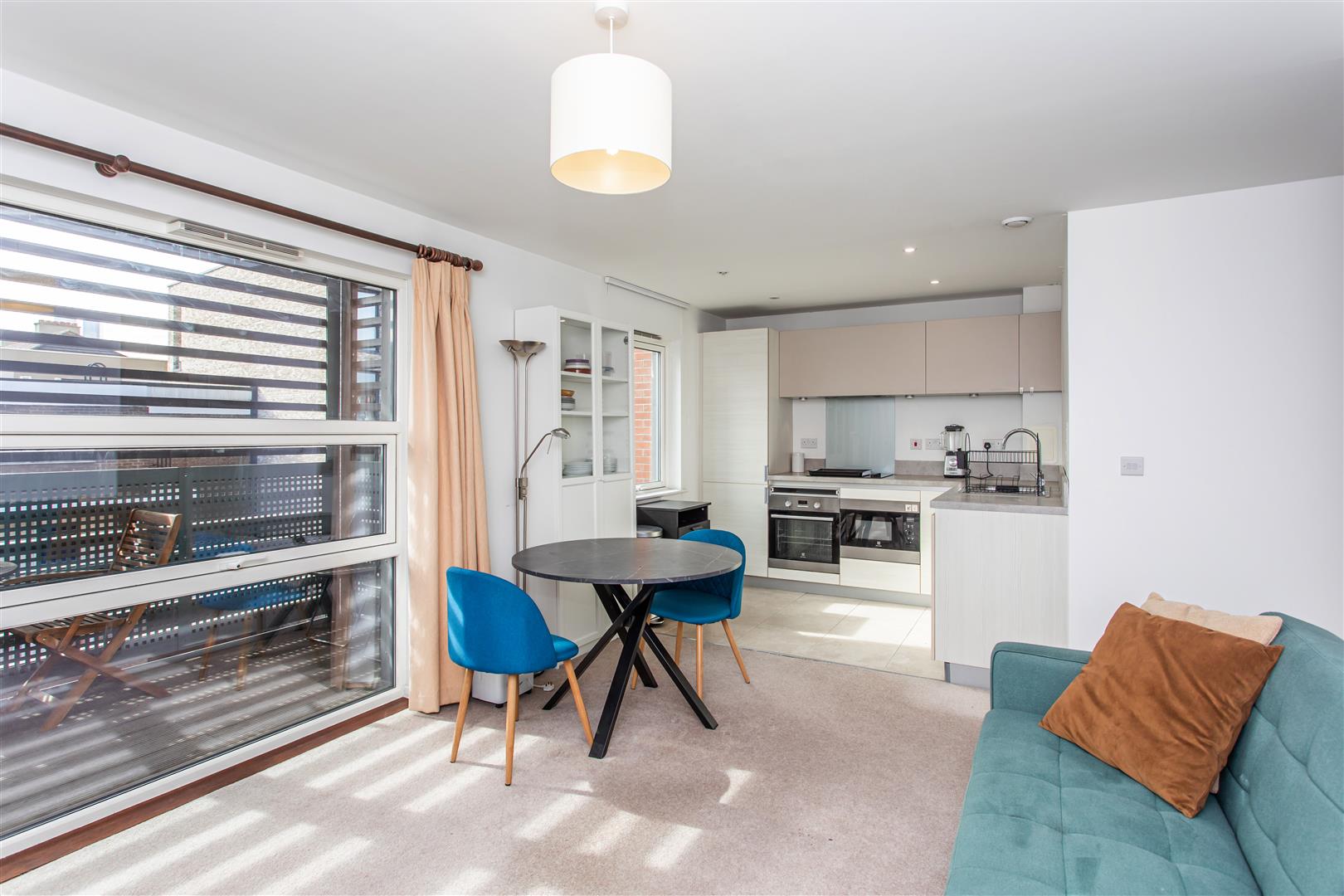 Thorn Apartments, Mile End